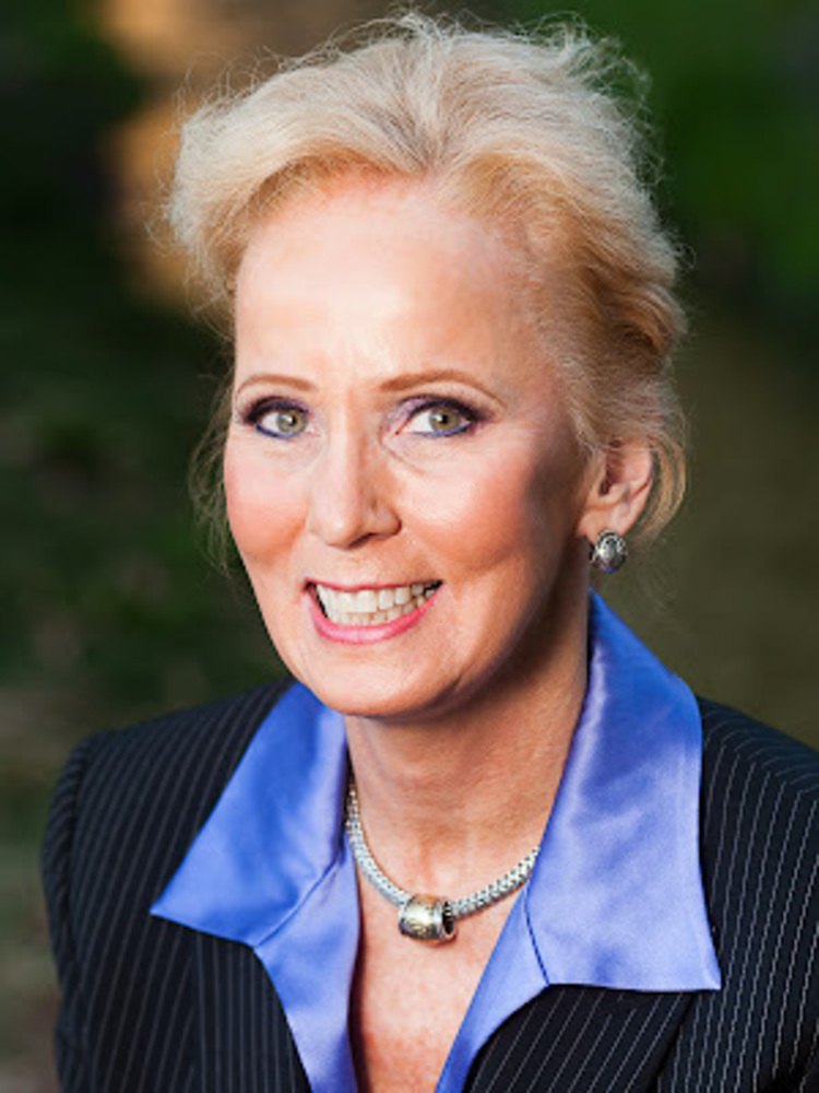 Meet your Posher, Gayle